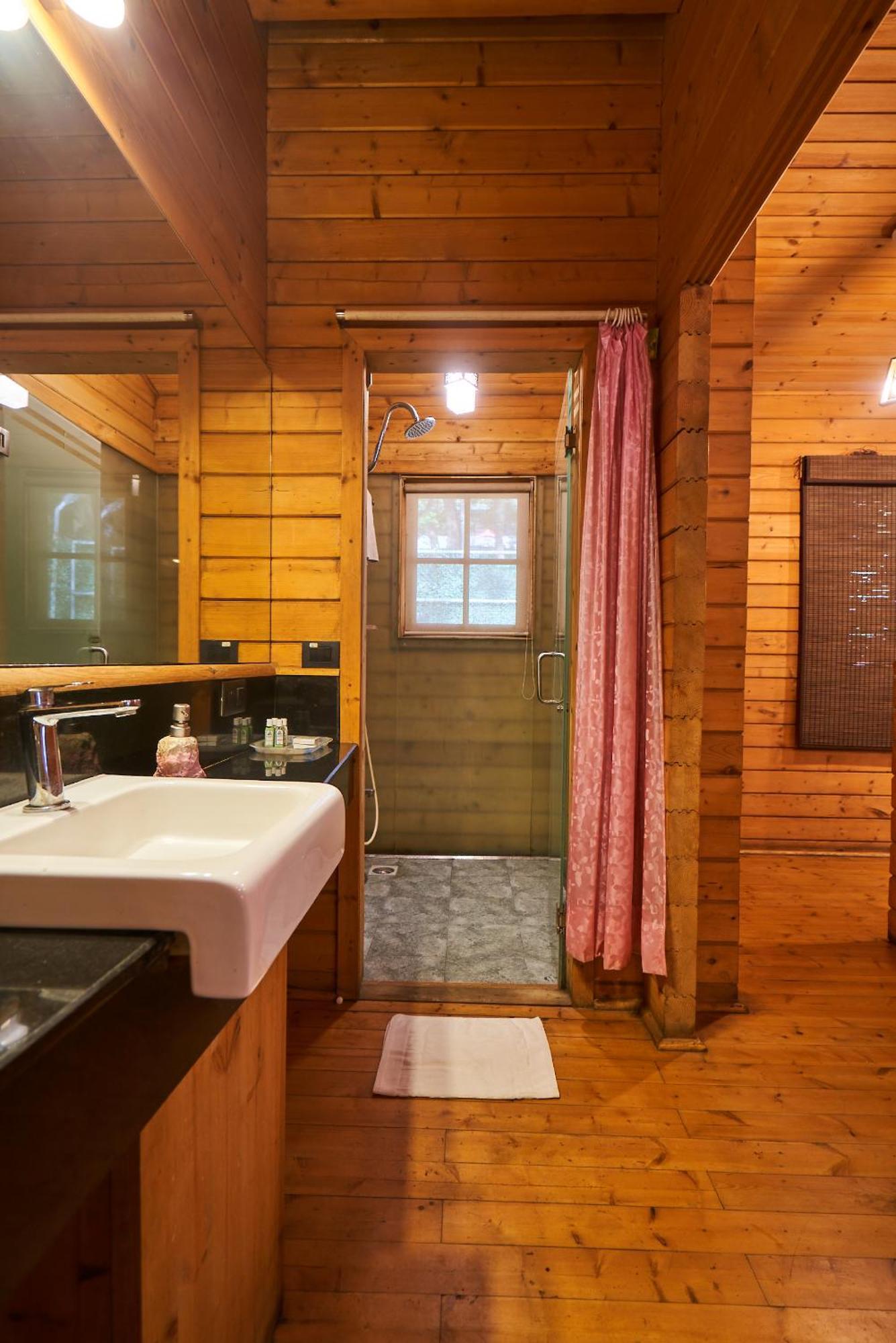 Monteria Resort Chauk Екстериор снимка